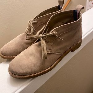 Tommy Hfiger Dessert Boots